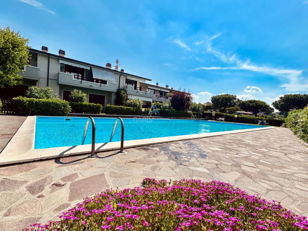 Perseo Apartment - 200M Dal Lago Di Garda Сірміоне Екстер'єр фото